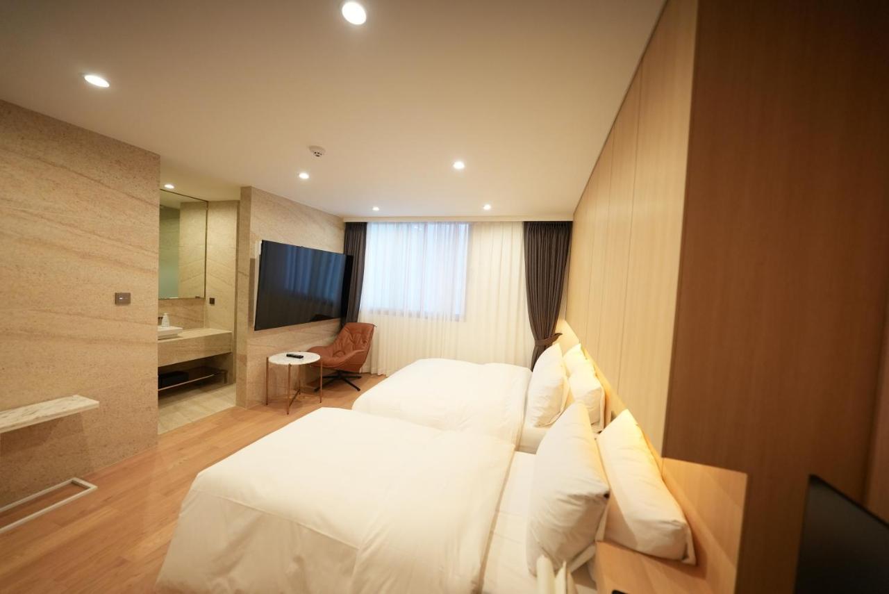 Amare Hotel Jongno Seoul Exterior photo