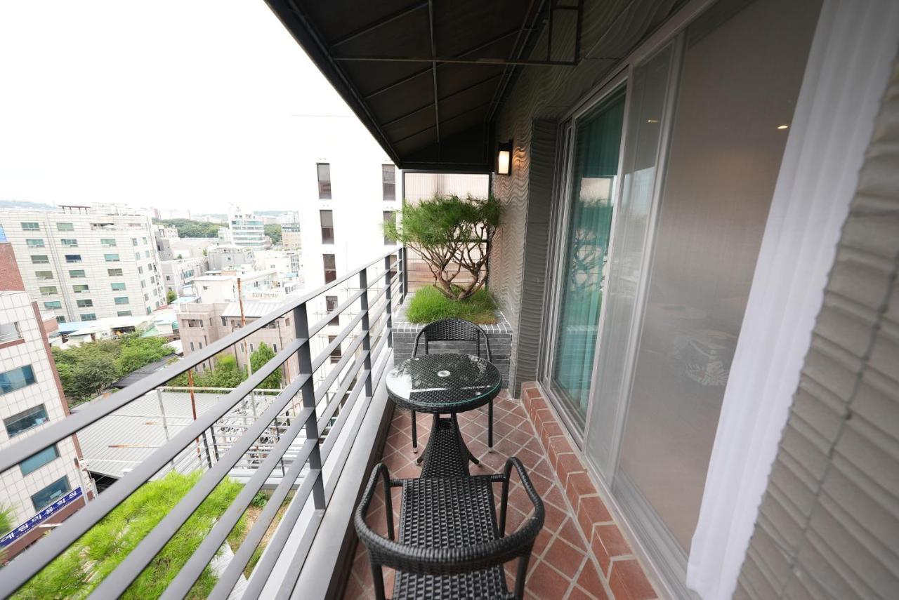 Amare Hotel Jongno Seoul Exterior photo