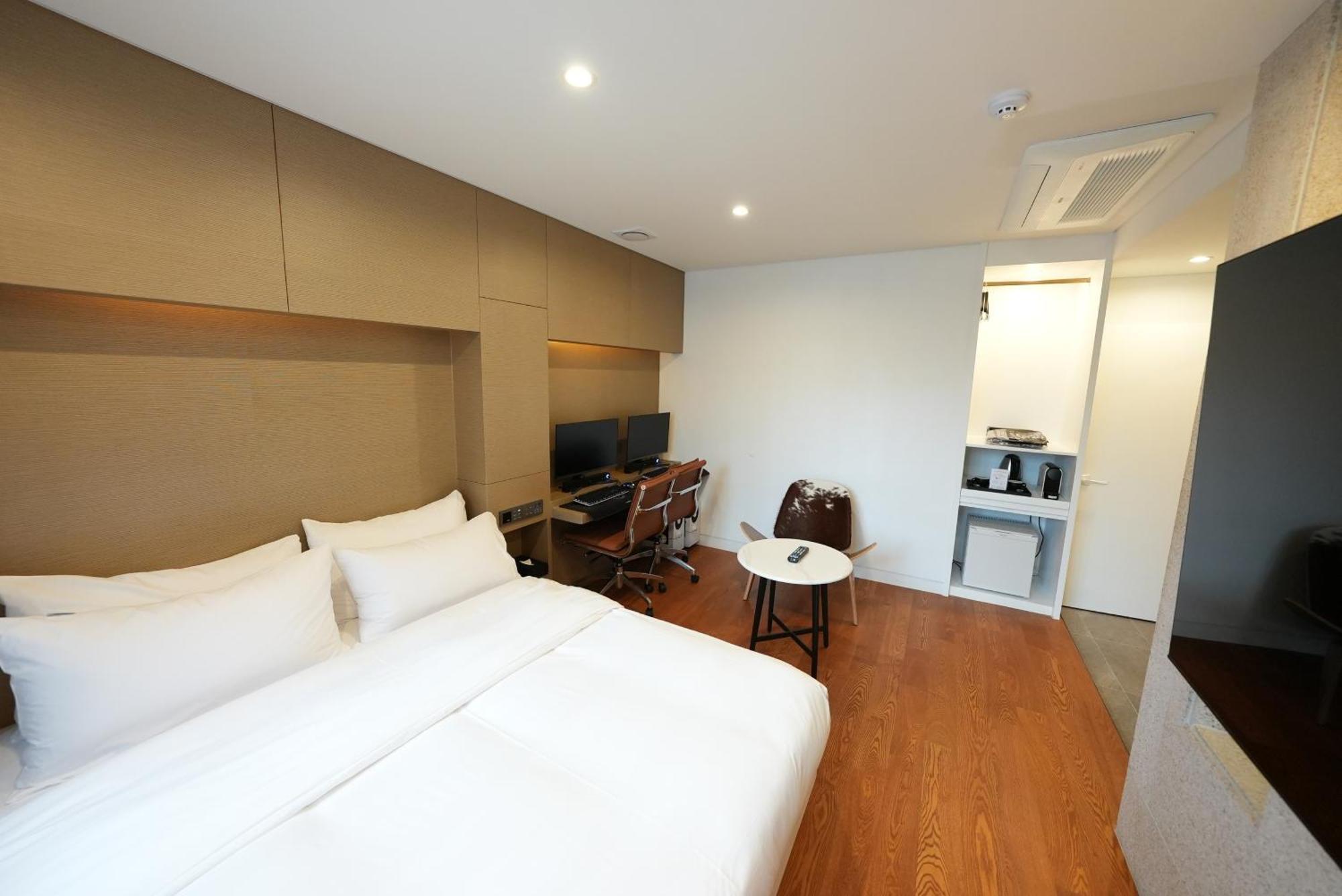 Amare Hotel Jongno Seoul Exterior photo