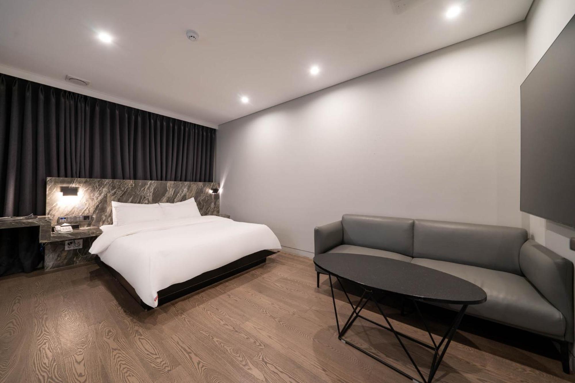 Amare Hotel Jongno Seoul Exterior photo